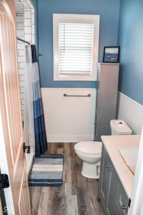 Bath - 206 Olive St, Arcadia, IN 46030 photo 2 of 3