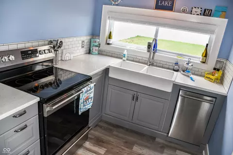 Kitchen - 206 Olive St, Arcadia, IN 46030 photo 5 of 6