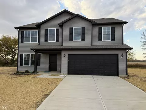 1035 Lake Ct, Shirley, IN 47384