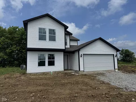 1123 Lake Dr, Shirley, IN 47384