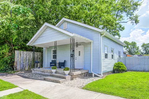 725 2nd St, Shelbyville, IN 46176
