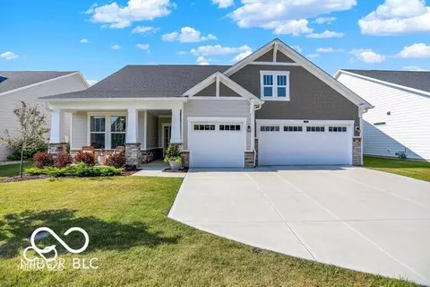 1319 Petit Verdot Dr, Westfield, IN 46074