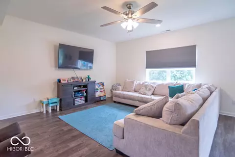 Other - 907 Ram Dr, Franklin, IN 46131 photo 1 of 10