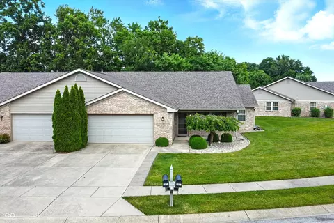 3920 Oak Harbor Ln, Indianapolis, IN 46237