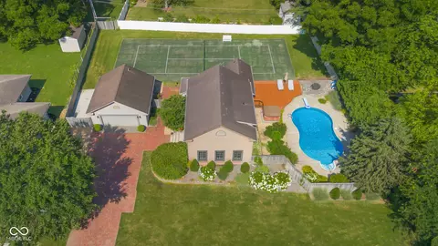 4224 River Rd, Columbus, IN 47203