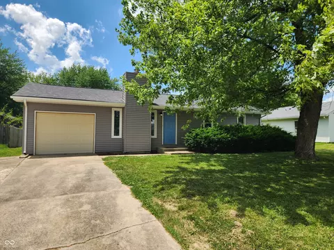 168 Schaefer Dr, Hope, IN 47246