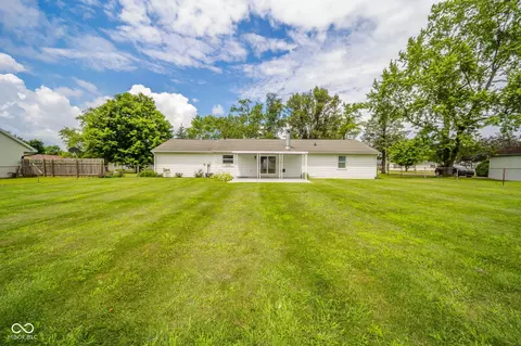 Exterior - 124 Bess Blvd, Pendleton, IN 46064 photo 5 of 6