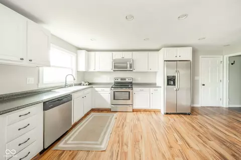 Kitchen - 124 Bess Blvd, Pendleton, IN 46064 photo 1 of 2