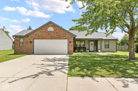 6102 Boulder Dr, Anderson, IN 46013