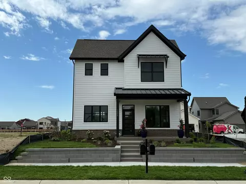1664 Delmonte Rail Dr, Westfield, IN 46074
