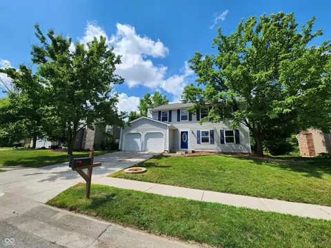 4536 Clayburn Dr, Indianapolis, IN 46268