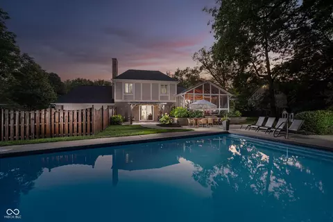 11909 Rolling Springs Dr, Carmel, IN 46033