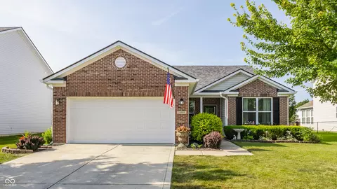 10585 Windward Dr, Indianapolis, IN 46234