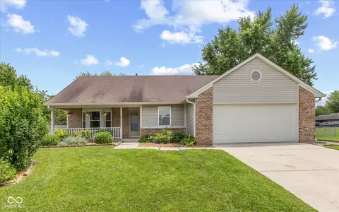 31 Morningside Ct, Whiteland, IN 46184