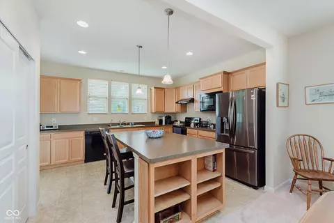 16573 Grappa Trl, Fishers, IN 46037 photo 3