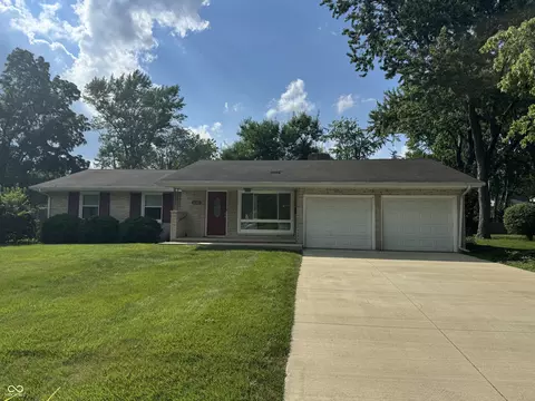 4032 Roselawn Ave, Columbus, IN 47203