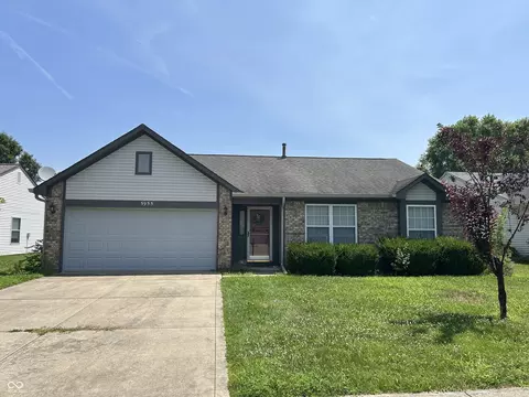 5955 Gadsen Dr, Plainfield, IN 46168