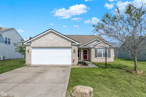 5406 Bombay Dr, Indianapolis, IN 46239