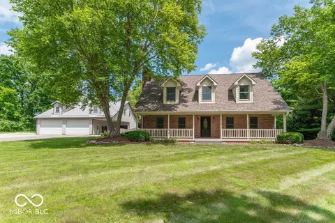 1215 W Ashton Ln, Mooresville, IN 46158
