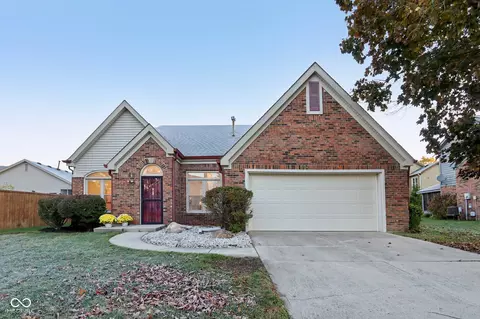 8412 Pine Tree Blvd, Indianapolis, IN 46256