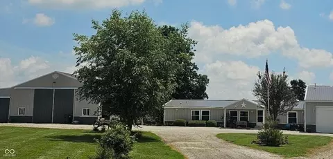 5279 E County Road 800 N, Rushville, IN 46173