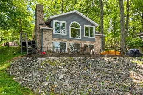 6300 Grouse Dr, Nineveh, IN 46164