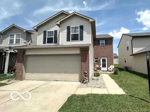 2302 Middle View Dr, Columbus, IN 47201
