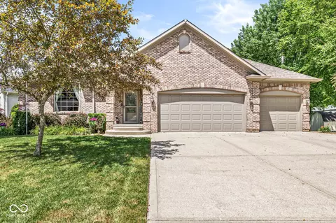 11 Stratford Way, Danville, IN 46122