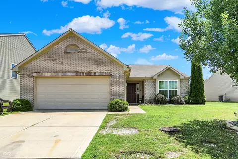 6383 Enclave Blvd, Greenwood, IN 46143