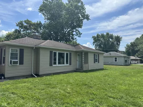 497 S Hendricks Dr, Greenwood, IN 46142