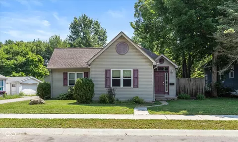 221 N Adams St, Brownsburg, IN 46112