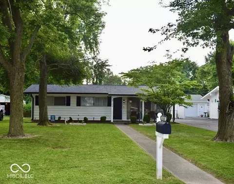 3102 Davis Dr, Indianapolis, IN 46221