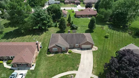 1623 Beech Cir, Plainfield, IN 46168