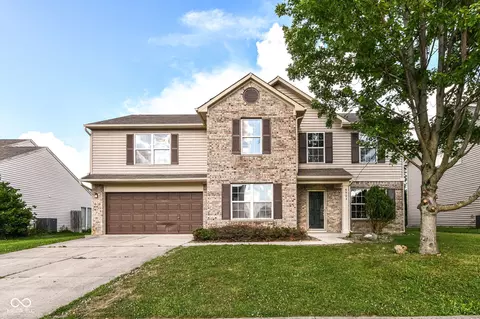 4921 Birmingham Dr, Indianapolis, IN 46235