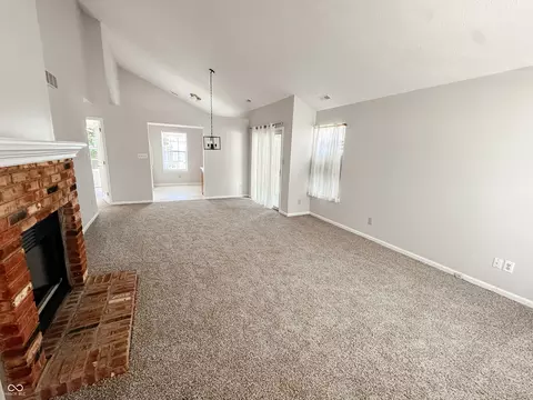 Living - 9672 River Oak Ln E, Fishers, IN 46038 photo 1 of 4