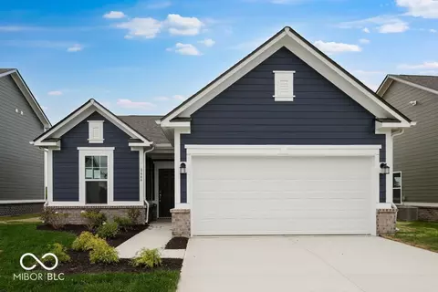 8666 Hollander Dr, Camby, IN 46113