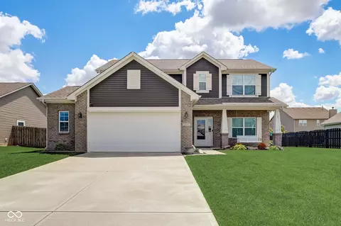 660 N Granite Dr, Fortville, IN 46040