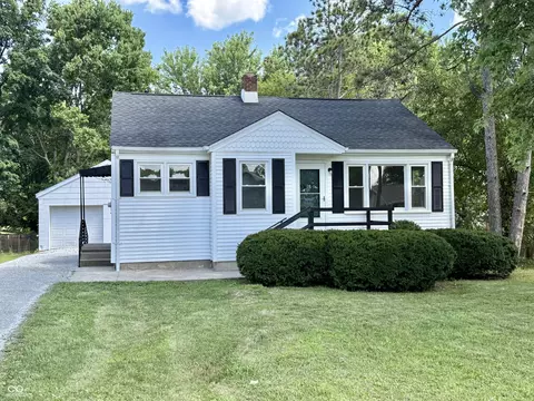 1003 Meadow Ln, Greencastle, IN 46135