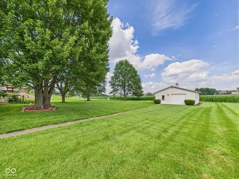 1014 Gray Squirrel Dr, Pendleton, IN 46064 photo 42
