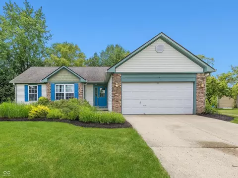 373 Pomona Ct, Greenfield, IN 46140