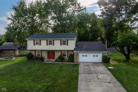 3022 Santiago Dr, Greenwood, IN 46143