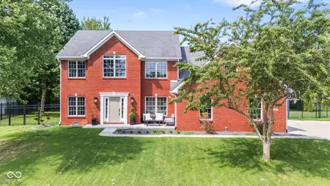 5910 Hickory Woods Dr, Plainfield, IN 46168