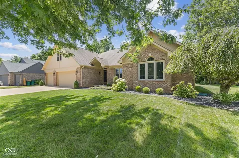 594 Windward Ln, Plainfield, IN 46168 photo 2