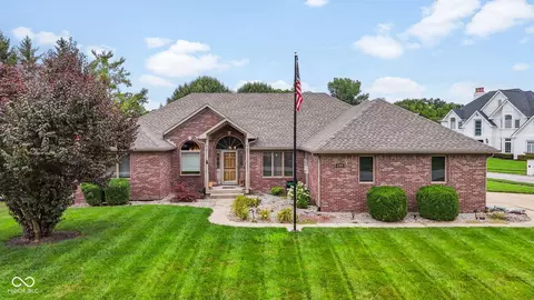2164 Ridgemere Way, Greenwood, IN 46143