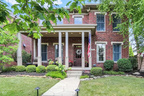 7634 The Cmns, Zionsville, IN 46077