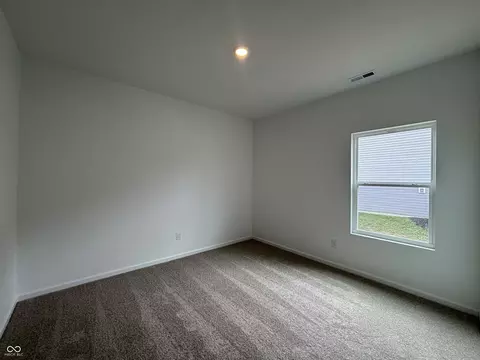8064 Copperleaf Ln, Pendleton, IN 46064 photo 5
