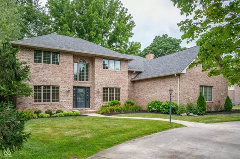 6810 W Saint Andrews Ave, Yorktown, IN 47396