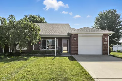421 Reagan Cir, Franklin, IN 46131