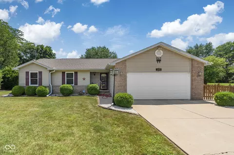 1044 Miller St, Clinton, IN 47842