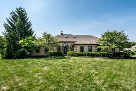 7333 Elm Ridge Dr, Indianapolis, IN 46236